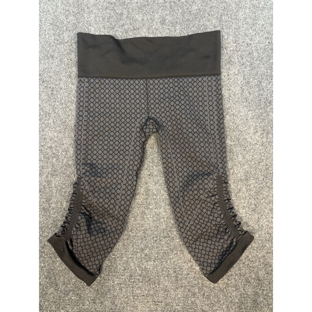 Lululemon Women's In The Flow Crop II Heathered Deep Coal Seamless Sz 8 Workout